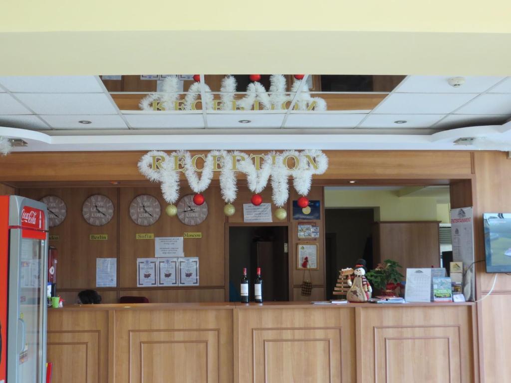 Игъл Рок Бели Искър - Професионална рецепция и гостоприемно лоби за гостите